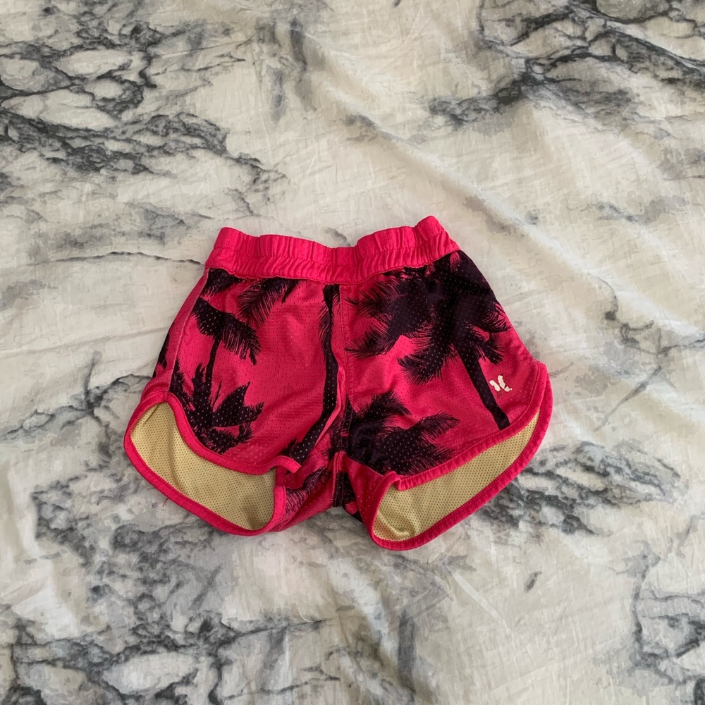 pink shorts